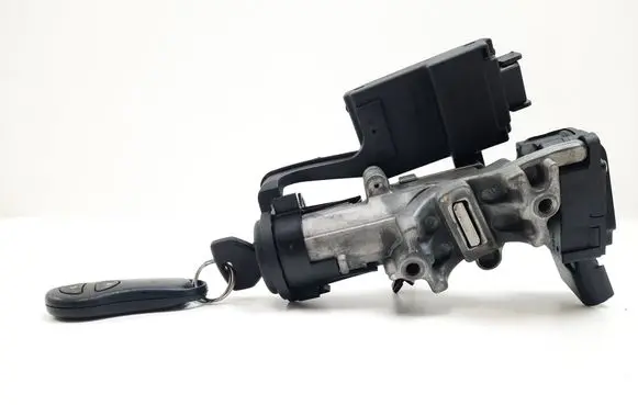 Chrysler Voyager Ignition lock 04685719AB 5WY7005C P04686665AC