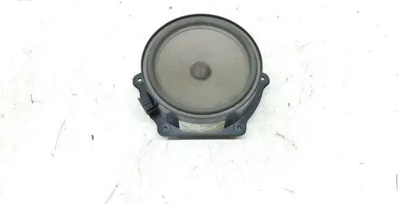 Audi A2 Front door speaker 8Z0035411