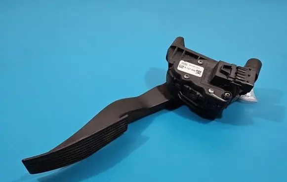 Opel Astra H Accelerator throttle pedal 9157998BK IMPRK1522752