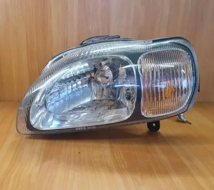 Suzuki Baleno EG Headlight/headlamp 082181121L