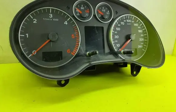 Audi A3 S3 A3 Sportback 8P Speedometer (instrument cluster) 8P0920931