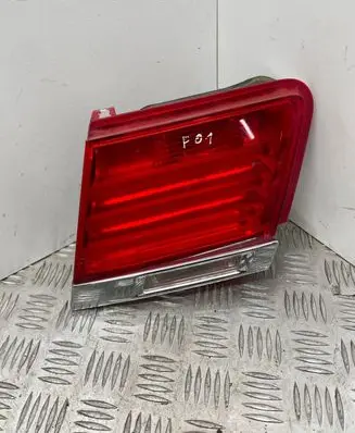 BMW 7 F01 F02 F03 F04 Tailgate rear/tail lights 7182206 HKF01T2RH