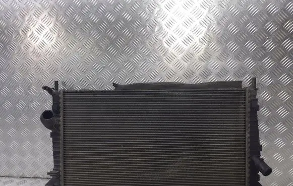 Ford Focus Coolant radiator 3M5H8005RK