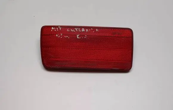 Mitsubishi Outlander Rear tail light reflector P2866