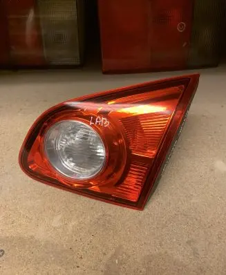 Nissan Qashqai Tailgate rear/tail lights 89071064
