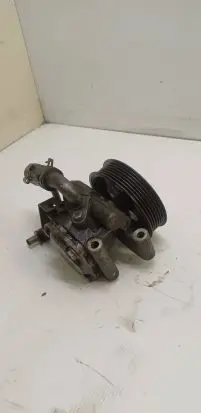 Ford Fiesta Power steering pump 2S6C3A696GF