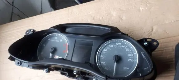 Audi A4 S4 B8 8K Speedometer (instrument cluster) 8K0920981Q