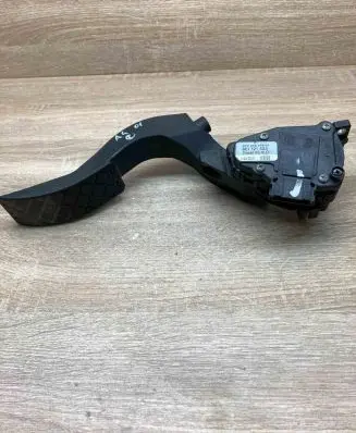 Audi A4 S4 B6 8E 8H Accelerator throttle pedal 8E1721523 6PV008376