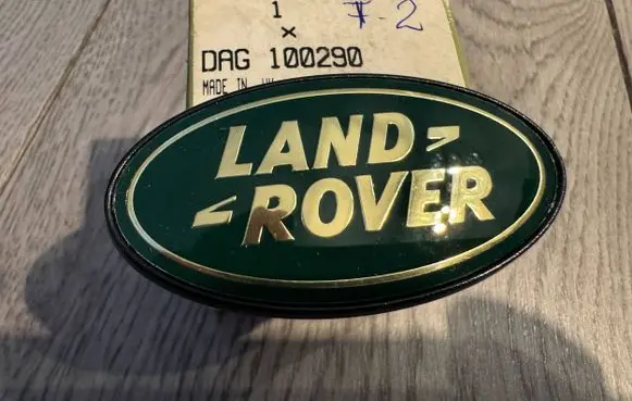 Land Rover Freelander 2 - LR2 Rear door emblem/model letters DAG100290 LR001664