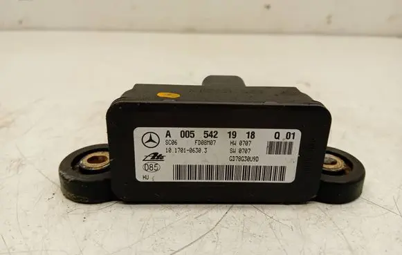 Mercedes-Benz C W204 ESP acceleration yaw rate sensor A0055421918 GD78G30U9D 10170106303