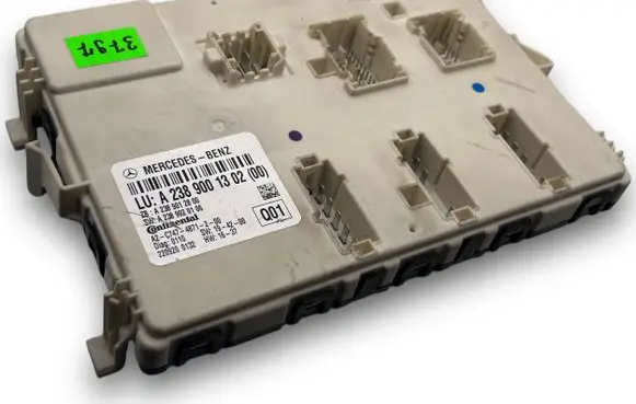 Mercedes-Benz E W238 Central body control module S3797 A2389001302