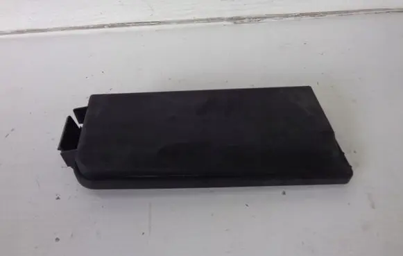 Opel Vectra C Fuse box cover 24438039