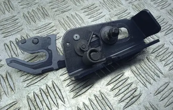 Mercedes-Benz C W205 Convertible roof hinge A2057572000