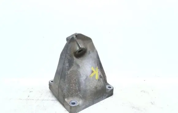 Mercedes-Benz S W221 Engine mounting bracket A2722230704