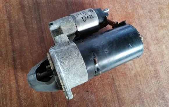 Mercedes-Benz B W245 Starter motor A0051517401