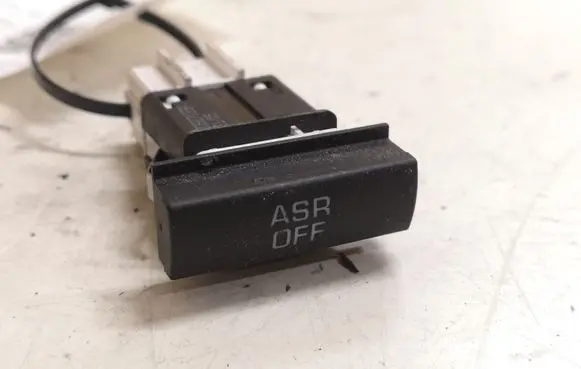 Traction control (ASR) switch