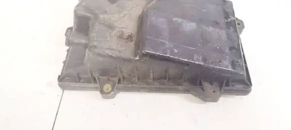 Mazda 626 Air filter box rfg1