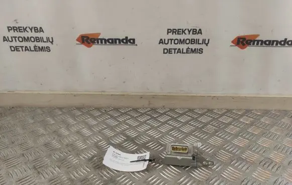 Toyota RAV 4 (XA50) Antenna control unit 8668142040