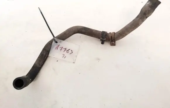 Volkswagen PASSAT B4 Engine coolant pipe/hose
