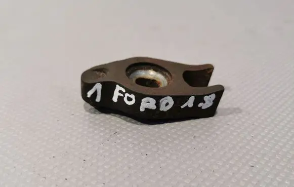 Ford Focus Fuel Injector clamp holder