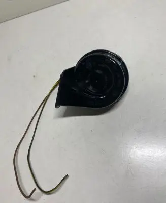 Volkswagen PASSAT B5.5 Horn signal 703881157