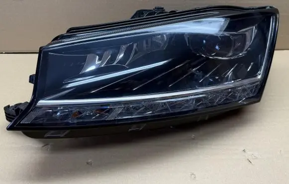 Skoda Fabia Mk3 (NJ) Headlight/headlamp 6V1941015F