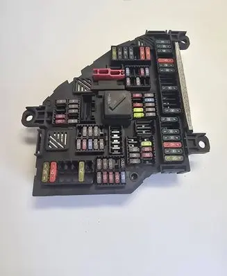 BMW 5 F10 F11 Fuse module 417033452 9264923 22031304334169