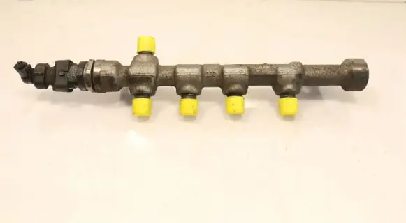 Opel Insignia A Fuel main line pipe 0445215221