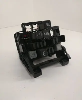 Volkswagen Sharan Fuse box set 7M3937499 YM2114A323B