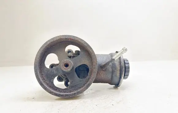 Toyota Avensis T250 Power steering pump