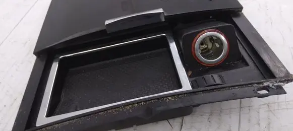 Volkswagen Touareg I Car ashtray 7L6857961C 7L6863071E