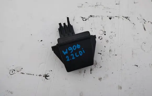 Mercedes-Benz Sprinter W906 Vacuum air tank A65110700668