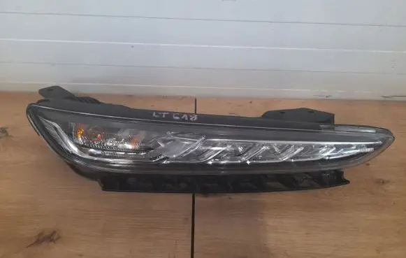 Hyundai Kona I Glove box