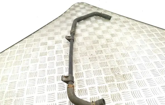 Mercedes-Benz Vito Viano W639 Engine coolant pipe/hose A6398320393