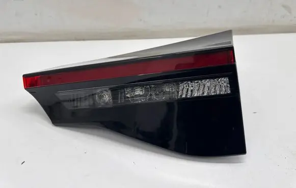 Toyota Yaris Cross Tailgate rear/tail lights 815800D140
