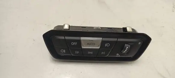 BMW i4 Light switch 5A16B19