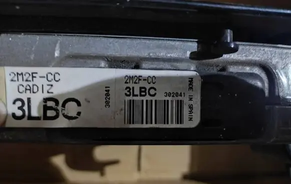 Ford Fiesta Engine control unit/module 2M2FCC 3LBC 302041