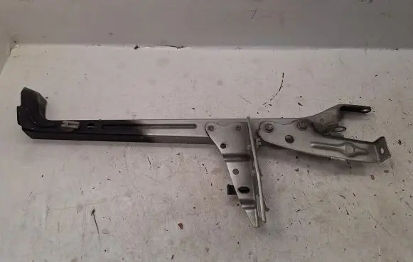 Radiator support slam panel bracket