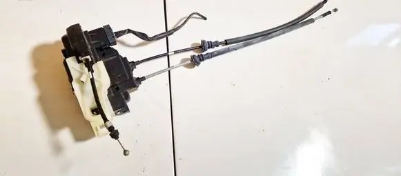 Hyundai Santa Fe Rear door lock