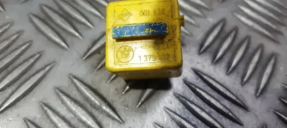 BMW 5 E34 Other relay 61311379817 61.311379817