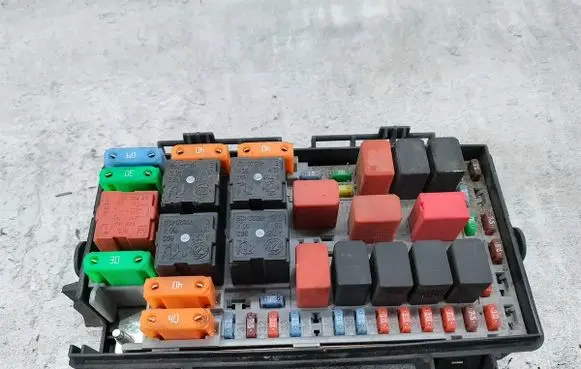 Fuse box set