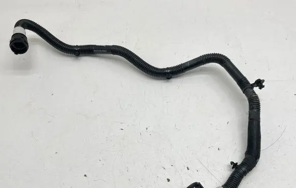 Tesla Model 3 Electric car engine cooling hoses/pipes 107758500E