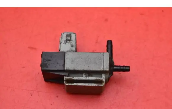 Hyundai Tucson JM Vacuum valve 