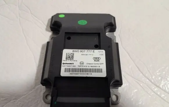 Audi A5 Suspension control unit/module 8W0907777E