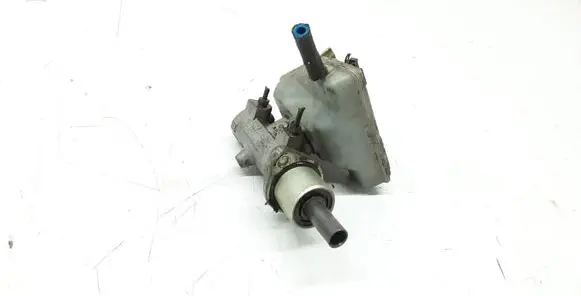 Volkswagen Transporter - Caravelle T4 Master brake cylinder