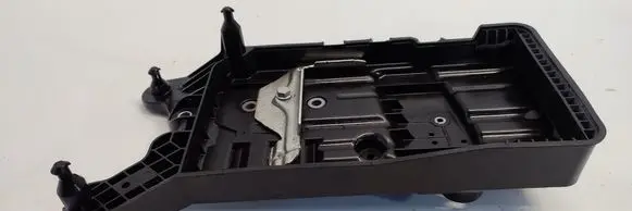 Volkswagen Tiguan Battery box tray 5QF915331C