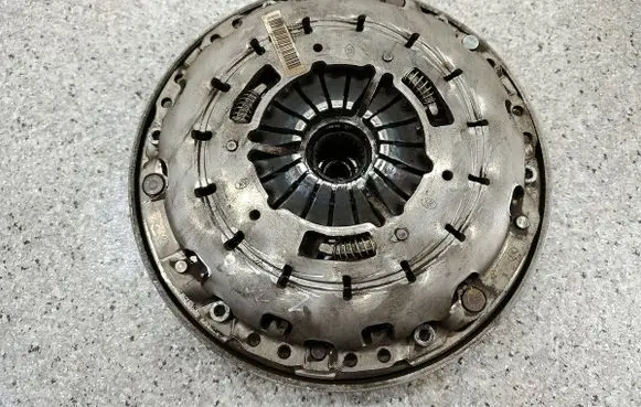 BMW X1 E84 Dual mass flywheel