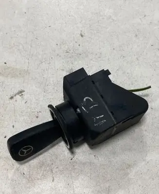 Mercedes-Benz E W210 Ignition lock 2105450208 236313760206111