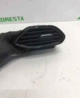 Dash center air vent grill