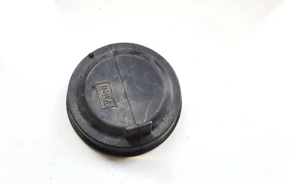 Volkswagen Touareg I Headlight/headlamp dust cover 89001960 89034832
